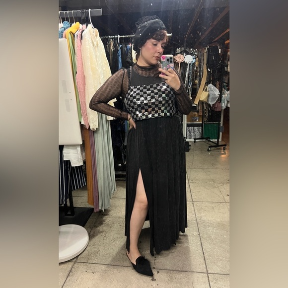 246B-BLACK. Checkered Sequence Tie Detail Crop Top - Picture 2 of 6